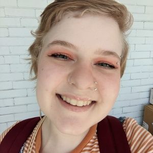 Meet your Posher, Emma